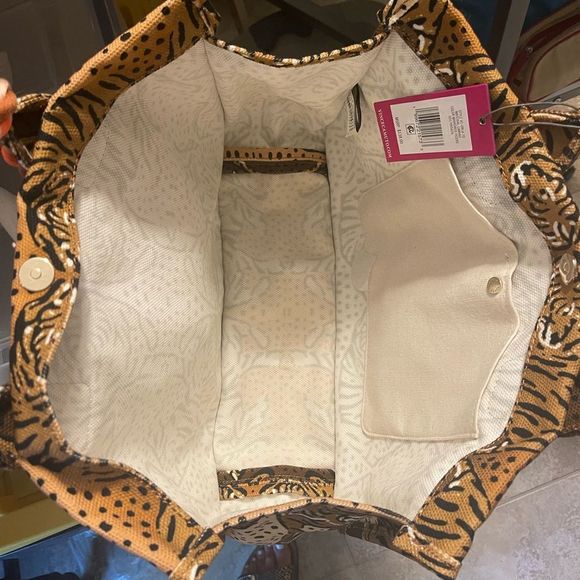 Vince Camuto Orla Tote - Picture 3 of 5